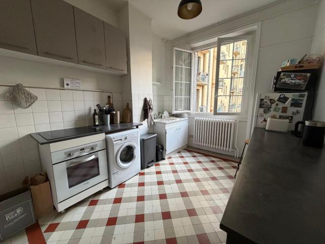 Location Appartement 3 pièces 74m² LYON 3ème