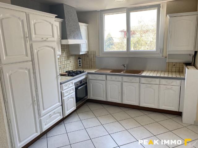 Location Appartement 3 pièces 74m² VILLE LA GRAND 74100