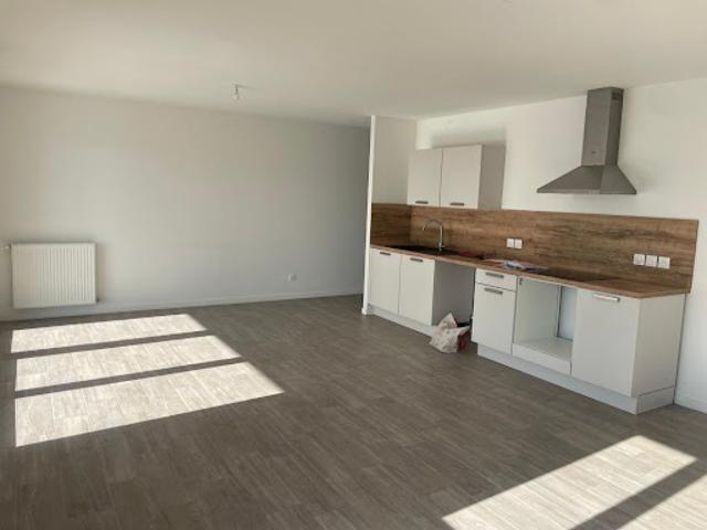 Location Appartement 3 pièces 75.5 m2 Monteux