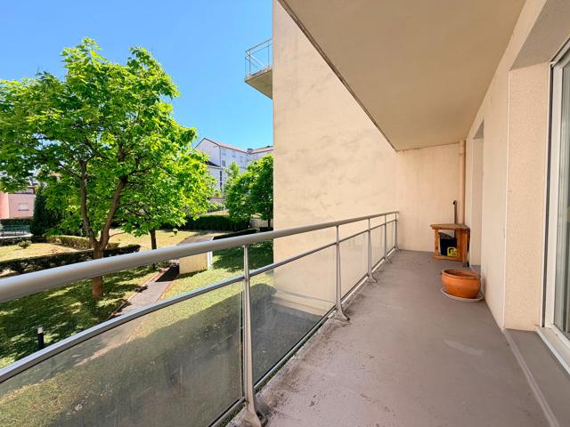 Location appartement 3 pièces, 75.70m², Reims