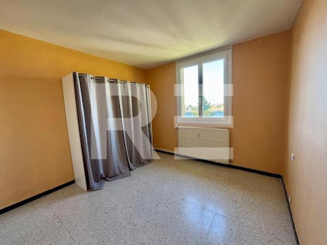 Location Appartement 3 pièces 75.17 m2 Nimes