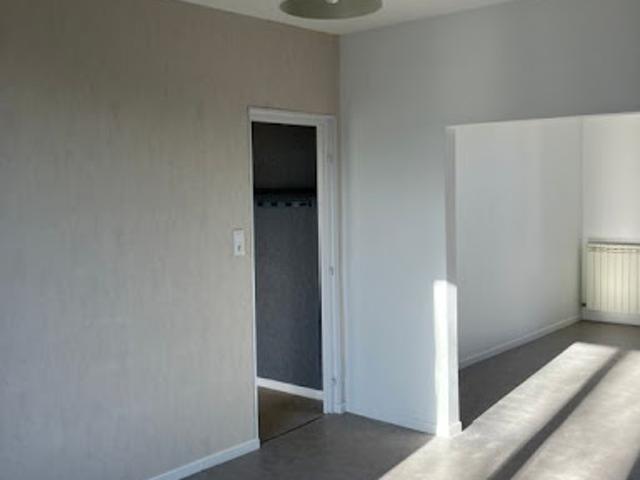Location Appartement 3 pièces 75 m2 Thaon les Vosges
