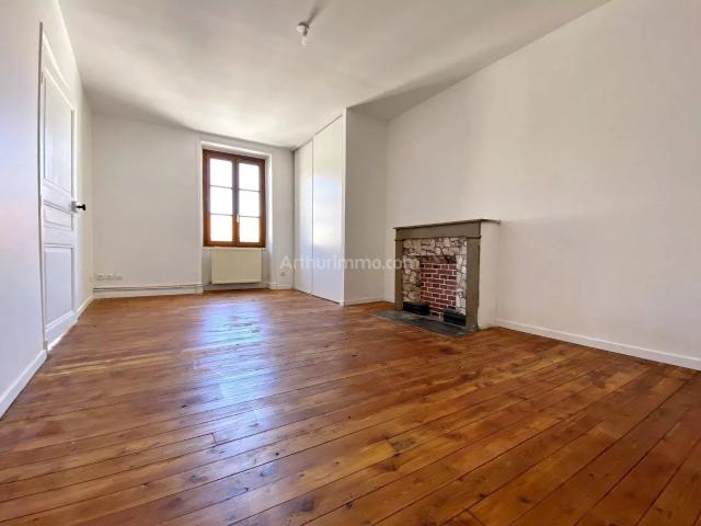 Location Appartement 3 pièces 75 m2 à Pouilly les Nonains