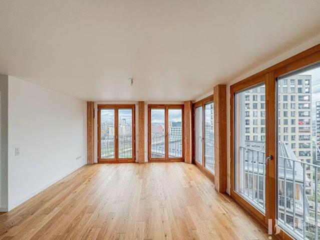 Location Appartement 3 pièces 75 m2 Paris 19ème