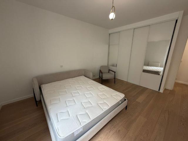 Location appartement 3 pieces 75m2 Levallois