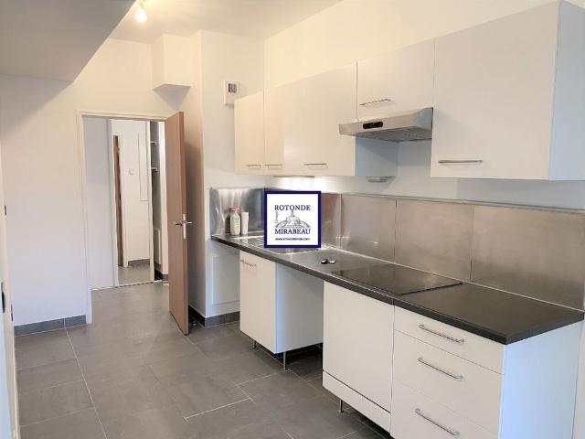 Location Appartement 3 pièces 75m²