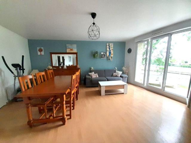 Location Appartement 3 pièces 75m² ARQUES 62510