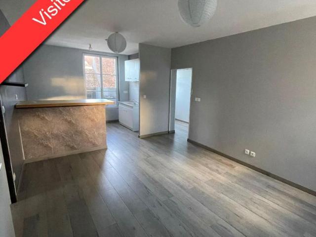 Location Appartement 3 pièces 75m² DESCARTES 37160