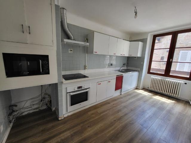 Location Appartement 3 pièces 75m² FIGEAC 46100