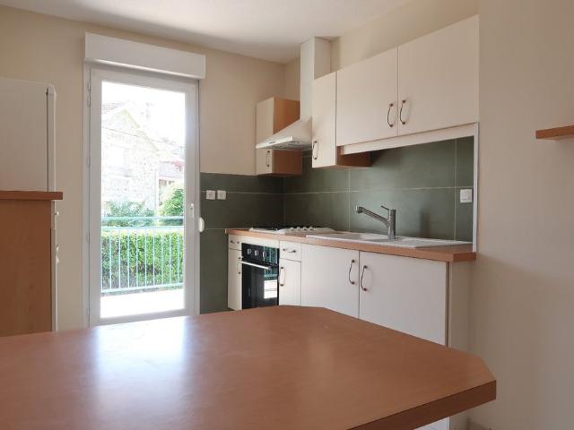 Location Appartement 3 pièces 75m² UNIEUX 42240