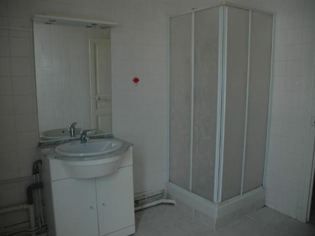 Location Appartement 3 pièces 75m² VICHY 03200