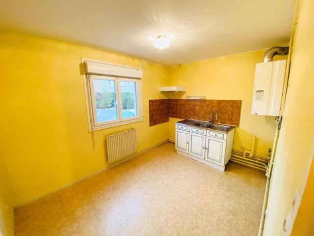 Location appartement 3 pièces 76.56 m² à Charnay lès Mâcon 71850 5 660 €