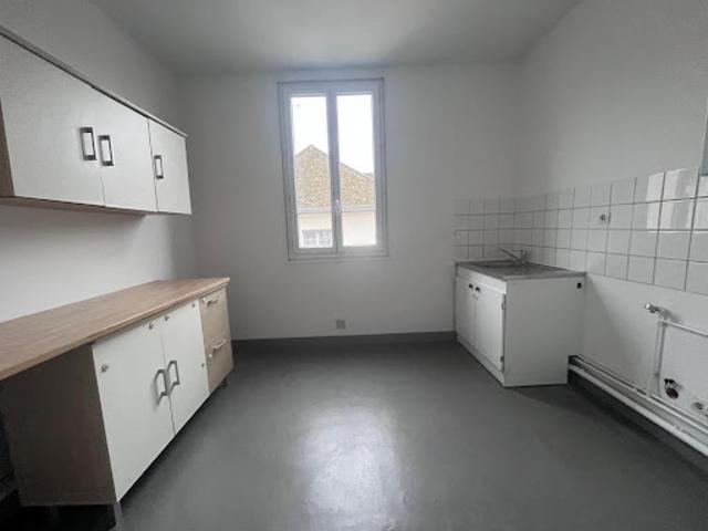 Location Appartement 3 pièces 76.5 m2 Clairoix