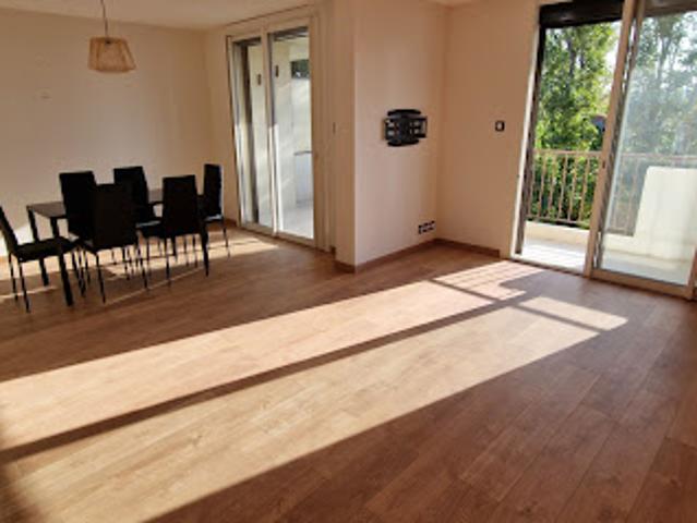 Location Appartement 3 pièces 76.74 m2 Gignac la Nerthe