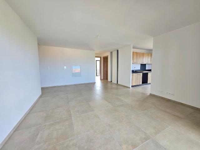Location Appartement 3 pièces 76.82 m2 Folelli