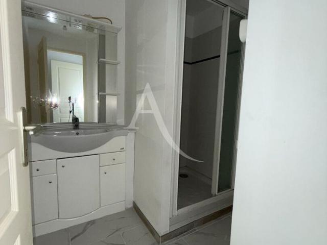 Location appartement 3 pièces, 76.00m², Nancras