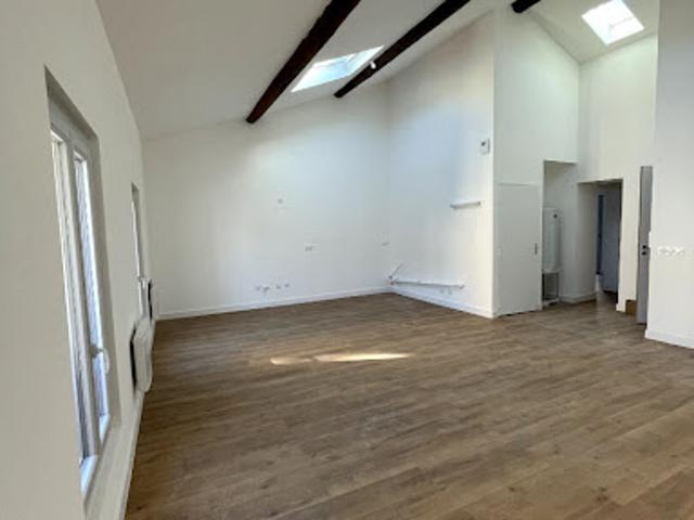 Location Appartement 3 pièces 76.2 m2 Sète