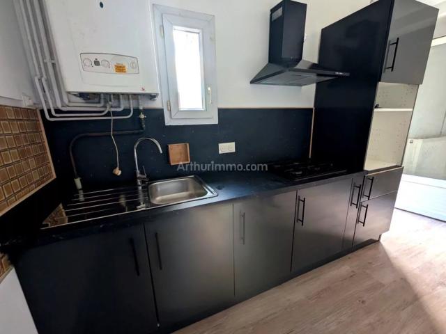 Location Appartement 3 pièces 76 m2 à Coutras