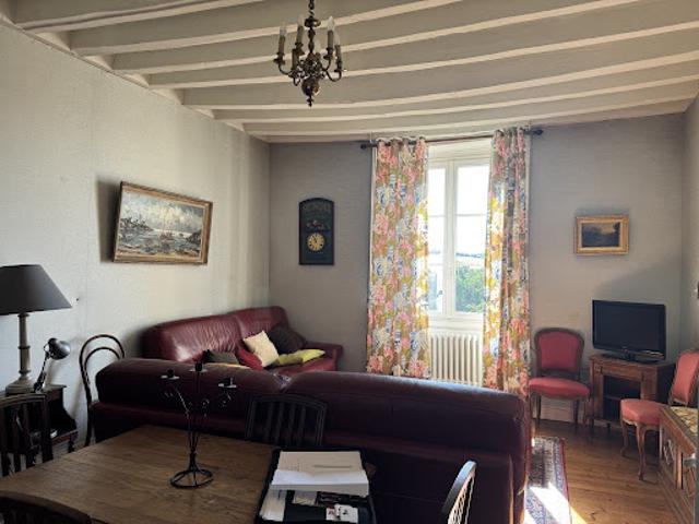 Location Appartement 3 pièces 76 m2 Montigné le Brillant