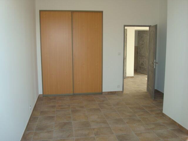 Location appartement 3 pièces 76 m² à Draguignan 83300
