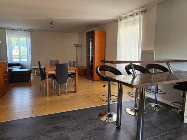 Location Appartement 3 pièces 76m² BESANCON 25000