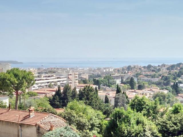 Location Appartement 3 pièces 76m² LE CANNET 06110