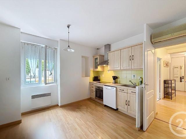 Location Appartement 3 pièces 76m² MELUN 77000