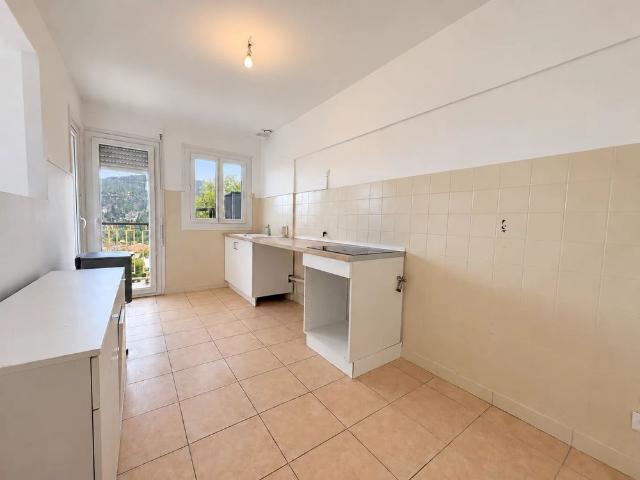 Location Appartement 3 pièces 76m² NICE 06000