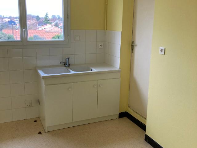 LOCATION Appartement 3 pièces 76m² NIORT