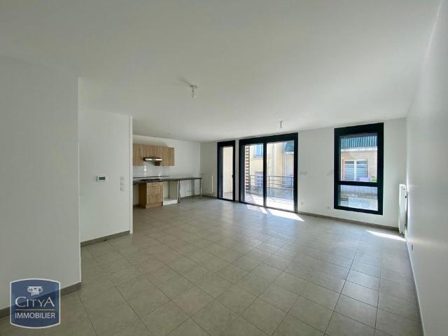 Location Appartement 3 pièces 76m² ST ETIENNE 42000