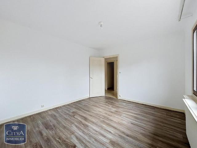 Location Appartement 3 pièces 76m² ST PRIEST 69800