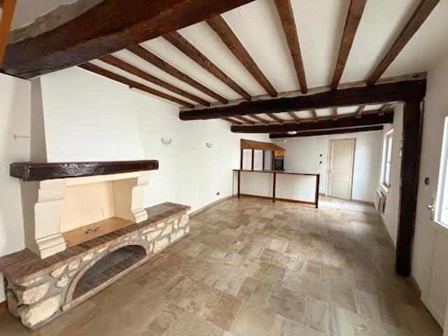 Location Appartement 3 pièces 78 m2 Liesse Notre Dame
