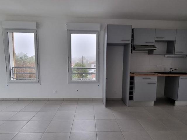 Location Appartement 3 pièces 78m² CARIGNAN DE BORDEAUX 33360