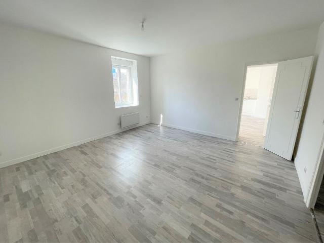 Location Appartement 3 pièces 78m² GUEUGNON 71130