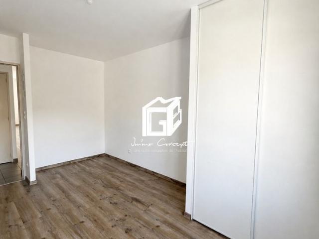 Location Appartement 3 pièces 78m² ONET LE CHATEAU 12850