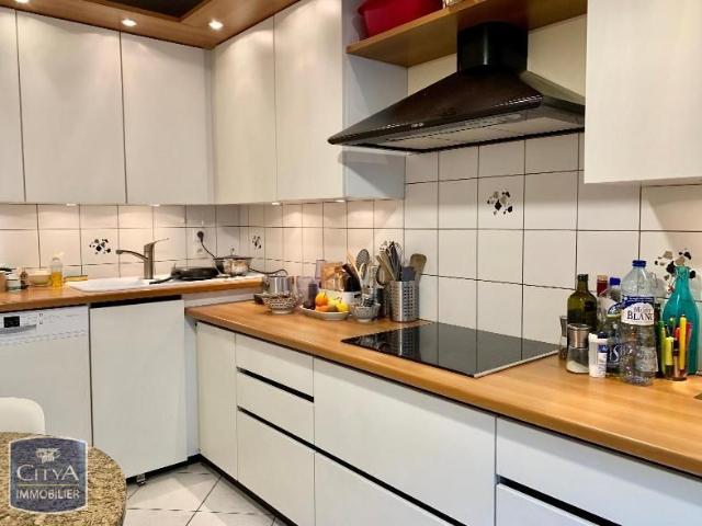 Location Appartement 3 pièces 78m² LYON 7ème