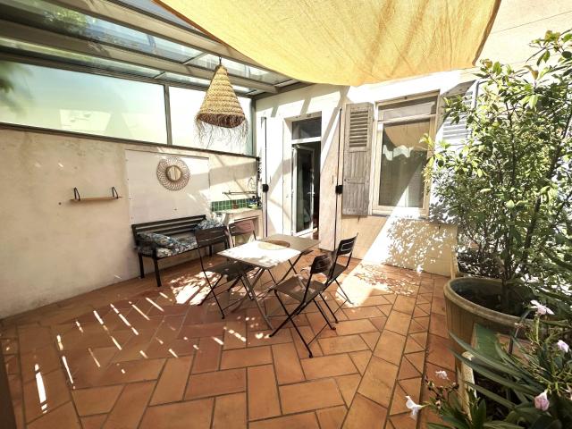 Location Appartement 3 pièces 78m² MARSEILLE 6ème