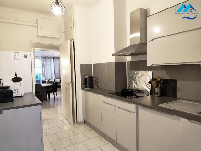 Location Appartement 3 pièces 78m² MARSEILLE 8ème