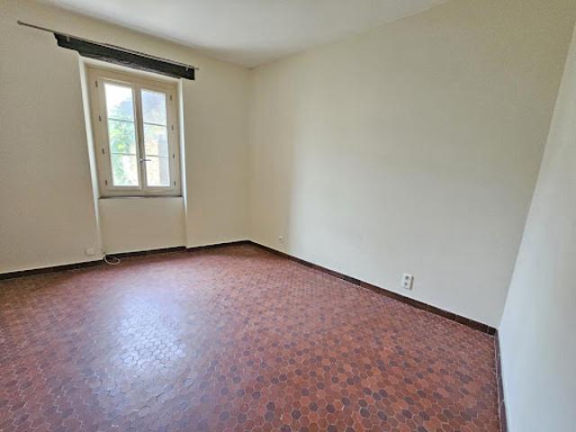 Location Appartement 3 pièces 79 m2 Piolenc