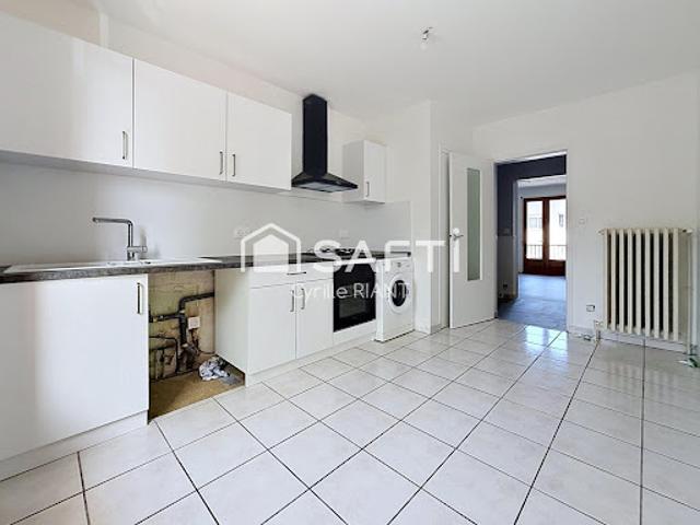 Location Appartement 3 pièces 83 m2 Rives sur fure