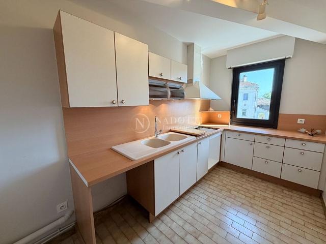 Location Appartement 3 pièces 83m²