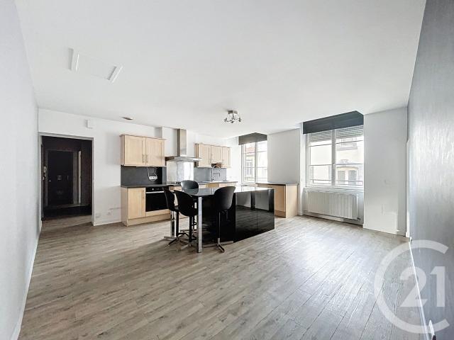 Location Appartement 3 pièces 83m² CLERMONT FERRAND 63000