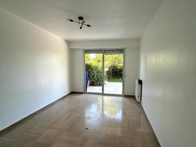 Location Appartement 3 pièces 83m² ROQUEBRUNE CAP MARTIN 06190