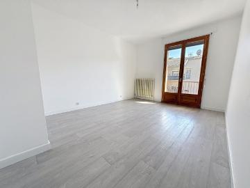 Location Appartement 3 pièces 83m² RIVES 38140