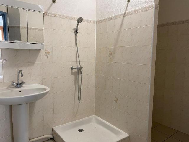 Location Appartement 3 pièces 83m² VILLENEUVE DE BERG 07170