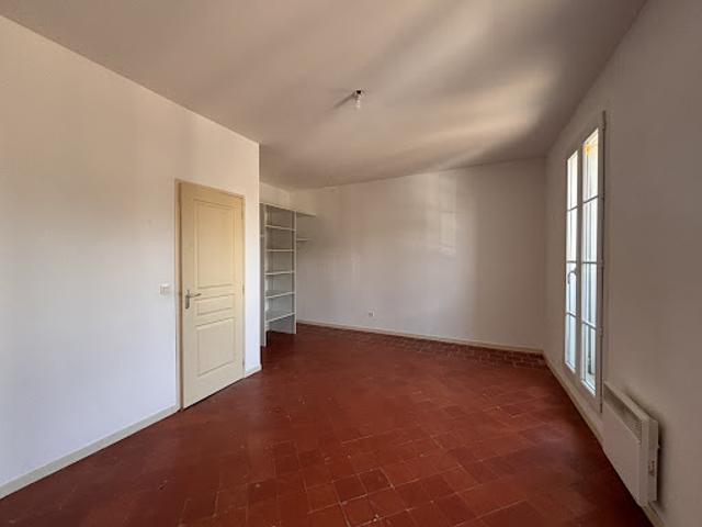 Location Appartement 3 pièces 80 m2 Alignan du Vent