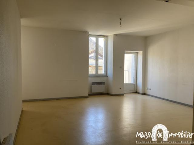Location Appartement 3 pièces 80 m2 Archiac