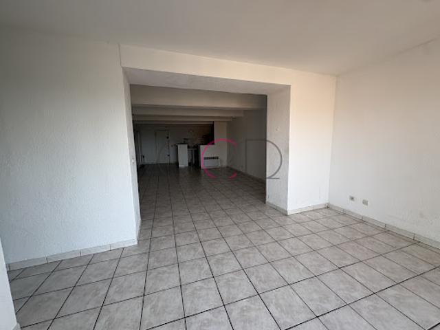 Location Appartement 3 pièces 80 m2 Bouc Bel Air