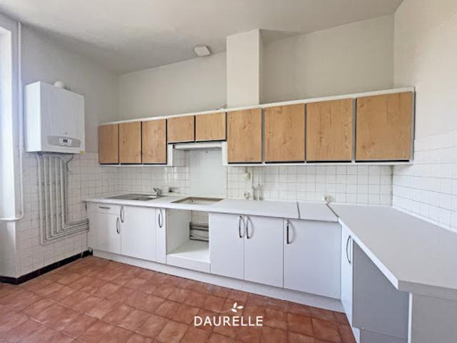 Location Appartement 3 pièces 80 m2 Chateaurenard