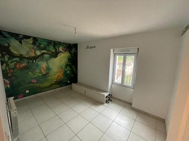 Location Appartement 3 pièces 80.82 m2 Le Martinet